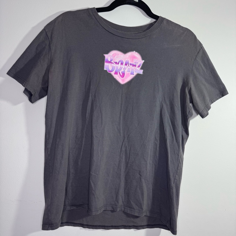 Bratz Y2K Graphic Tee Front Back Print MGA Doll Cartoon Shirt Women’s L - Picture 2 of 3